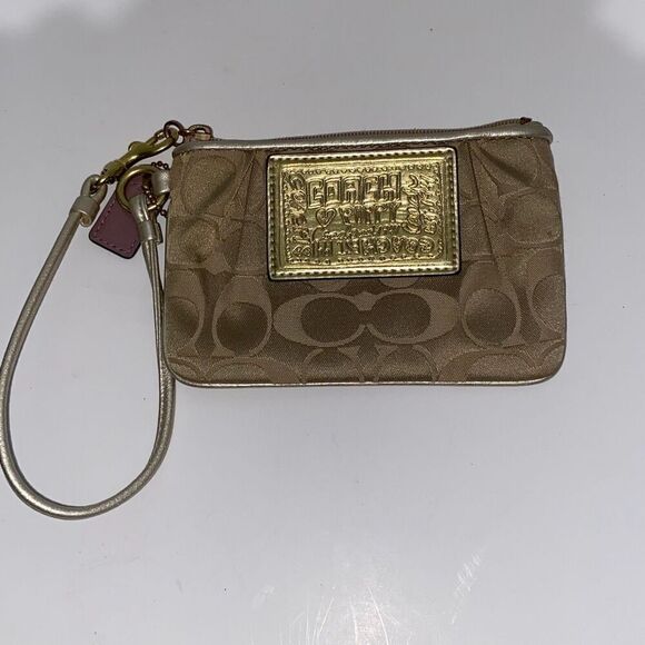 Coach Poppy Women's Tan Signature Logo Wristlet Handbag One Size - Picture 1 of 6